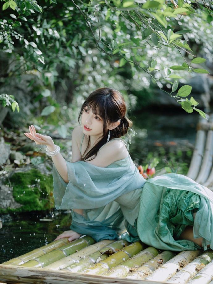 萤火虫之墓 封面